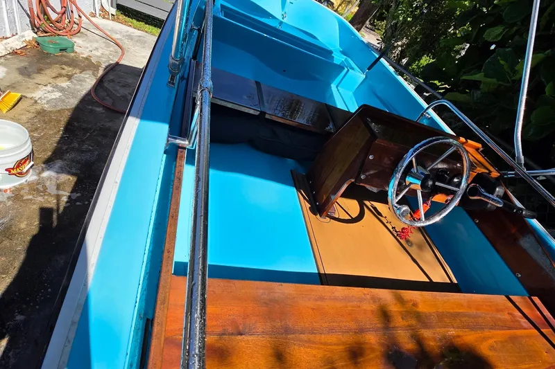 Slide: The Image of Boston Whaler 13 Sport 1973 - 4
