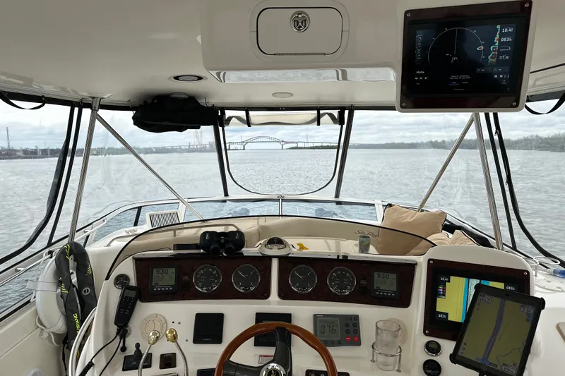 Slide: The Image of Sea Ray 480 Sedan Bridge 2003 - 4