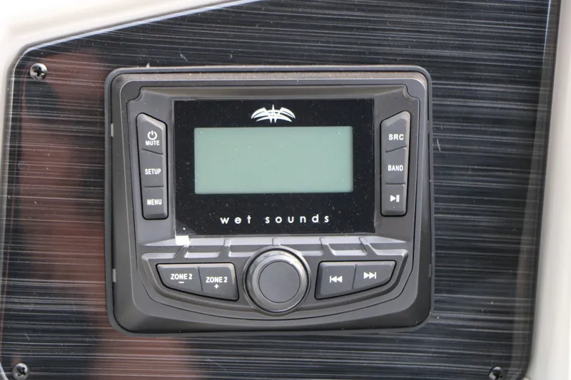 Slide: The Image of Sylvan 822 CLZ DH Tri-Toon 2026 - 28