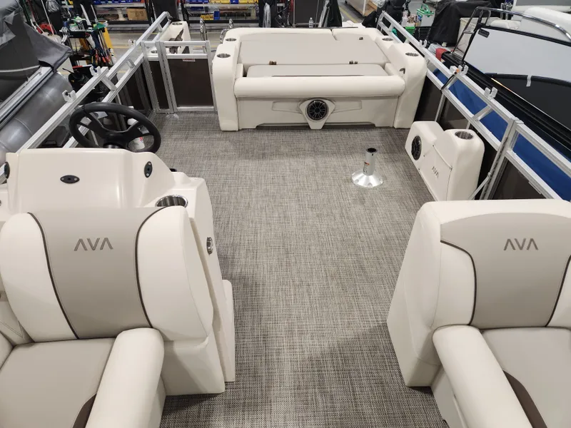 Slide: The Image of Avalon Venture - 21 FT Versatile Rear Bench (20' Deck) 2026 - 11