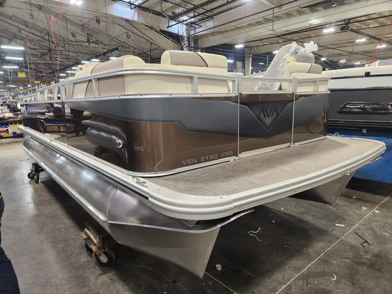 Slide: The Image of Avalon Venture - 21 FT Versatile Rear Bench (20' Deck) 2026 - 5