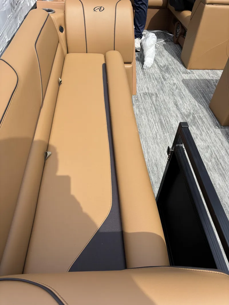 Slide: The Image of Avalon Venture- 21 FT Cruise Rear Bench 2026 - 5