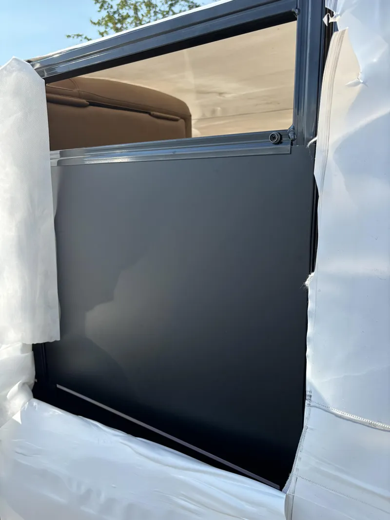 Slide: The Image of Avalon Venture- 21 FT Cruise Rear Bench 2026 - 7