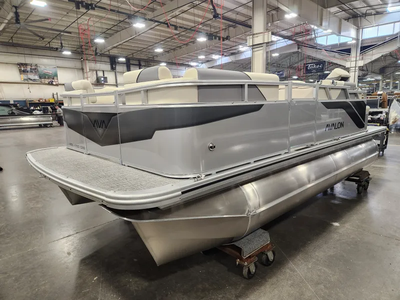 Slide: The Image of Avalon Venture - 17 FT Cruise Rear Bench 2026 - 6