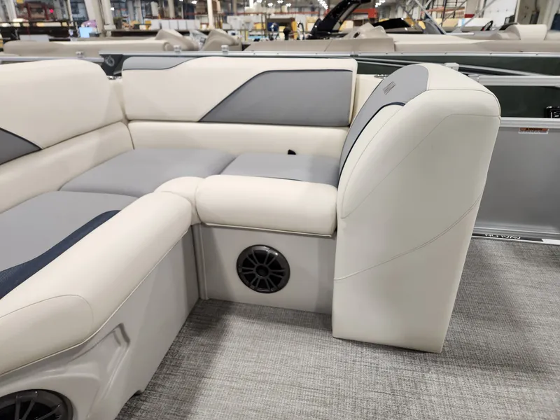 Slide: The Image of Avalon Venture - 17 FT Cruise Rear Bench 2026 - 9