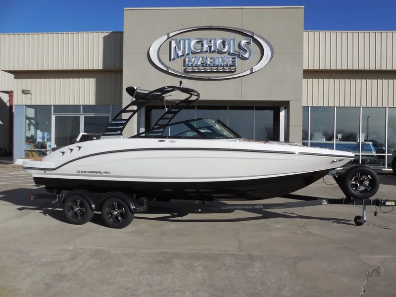 The Image of Chaparral 23 SSi 2025 - 0