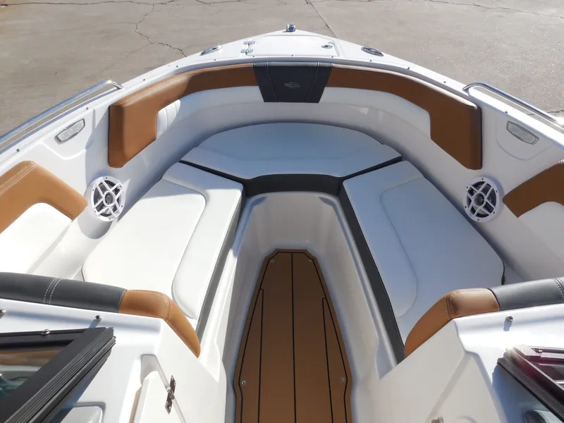 Slide: The Image of Chaparral 23 SSi 2025 - 10