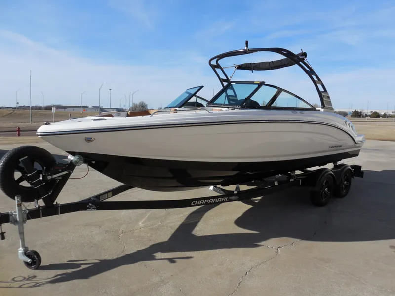 Slide: The Image of Chaparral 23 SSi 2025 - 6