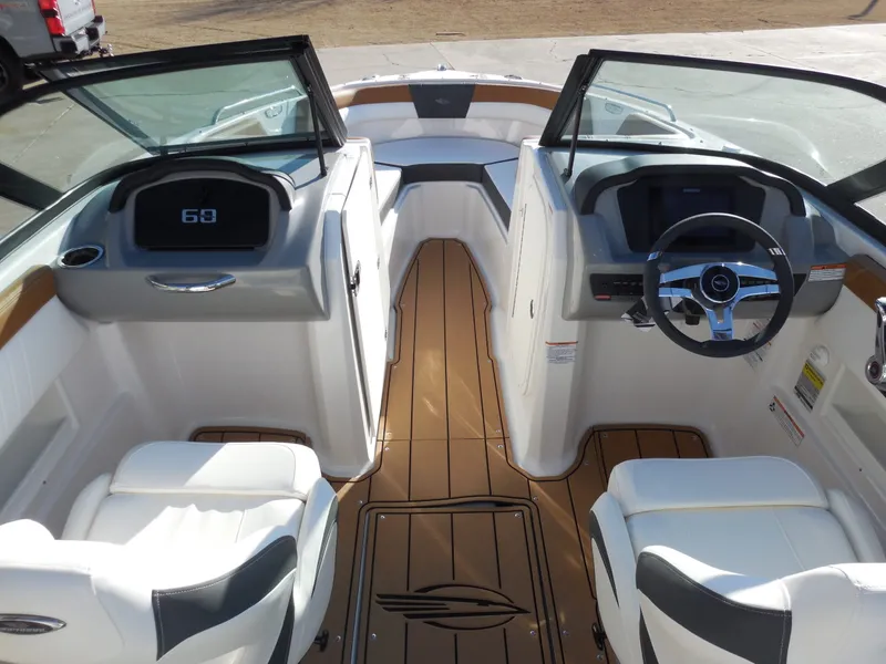 Slide: The Image of Chaparral 23 SSi 2025 - 8