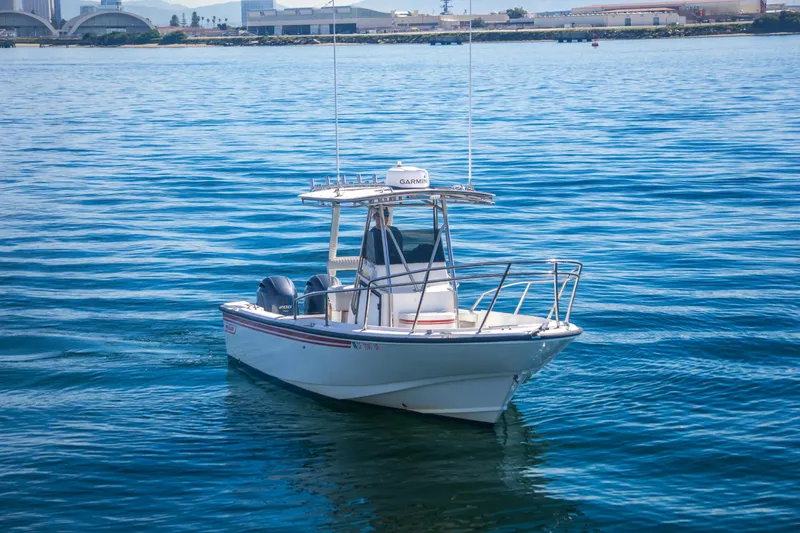 Slide: The Image of Boston Whaler 24 Outrage 1997 - 2