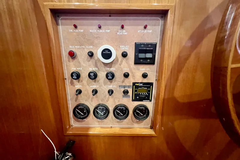 Slide: The Image of Ocean Alexander 430 Classicco 2000 - 28