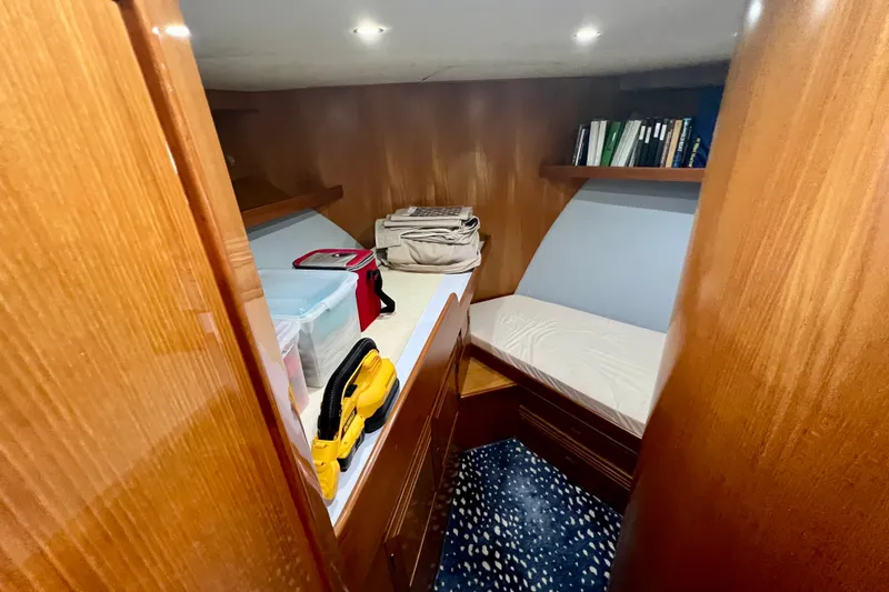 Slide: The Image of Ocean Alexander 430 Classicco 2000 - 30