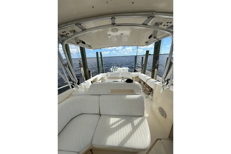 Slide: The Image of Intrepid 348 Walkaround 2004 - 36