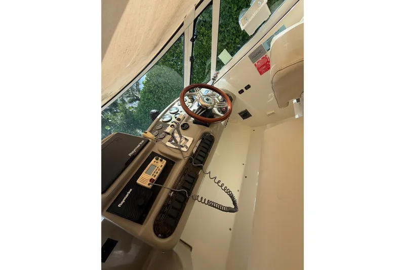 Slide: The Image of Cruisers 340 Express 2004 - 6