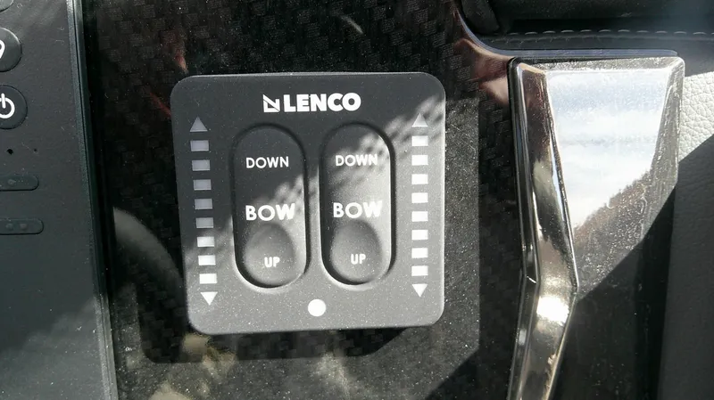 Slide: The Image of Chaparral SSX 30 2026 - 6