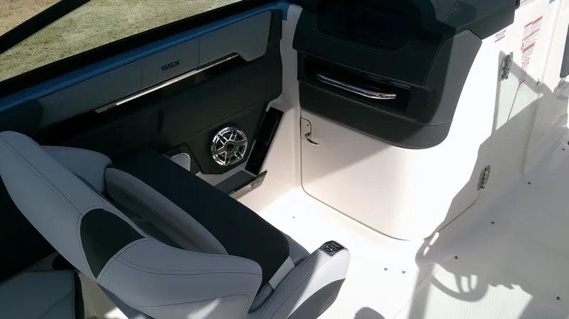 Slide: The Image of Chaparral SSX 30 2026 - 8