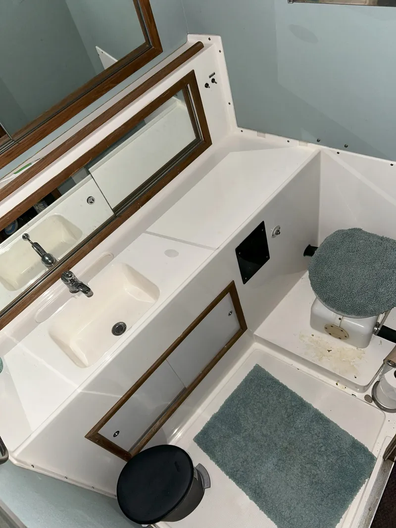 Slide: The Image of BERTRAM YACHTS 42 Motor Yacht 1977 - 51