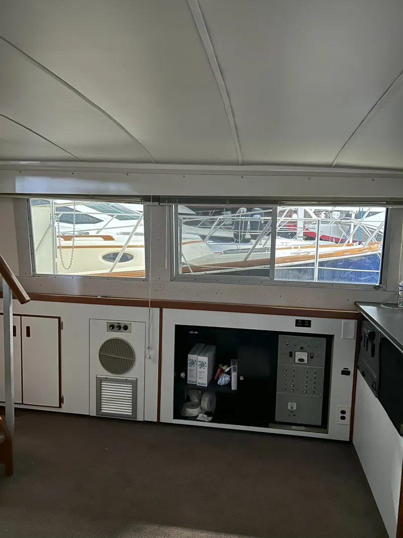 Slide: The Image of BERTRAM YACHTS 42 Motor Yacht 1977 - 29