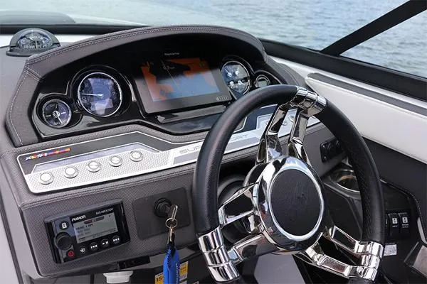 Slide: The Image of Monterey 255SS Super Sport 2022 - 4