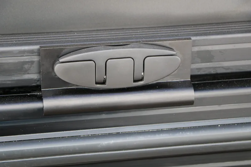 Slide: The Image of EVOTTI 521 QL Tri-Toon 2026 - 52