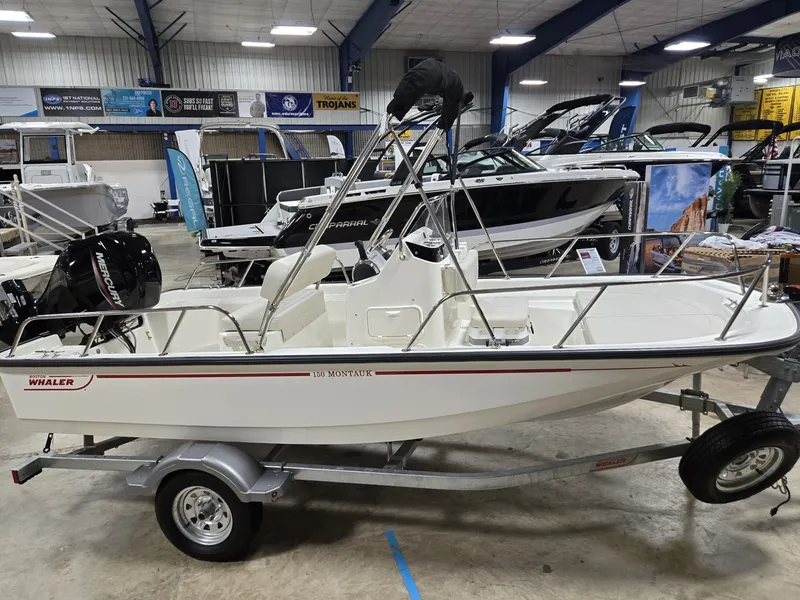 The Image of Boston Whaler Montauk 2026 - 0