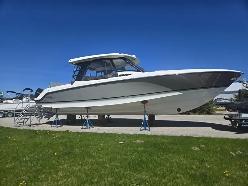 Slide: The Image of Boston Whaler Realm 2025 - 4