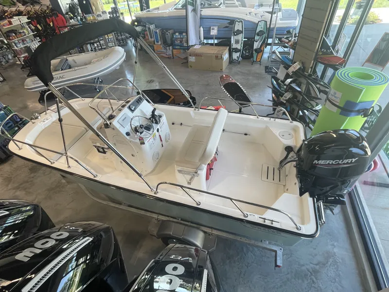 Slide: The Image of Boston Whaler Montauk 2026 - 5