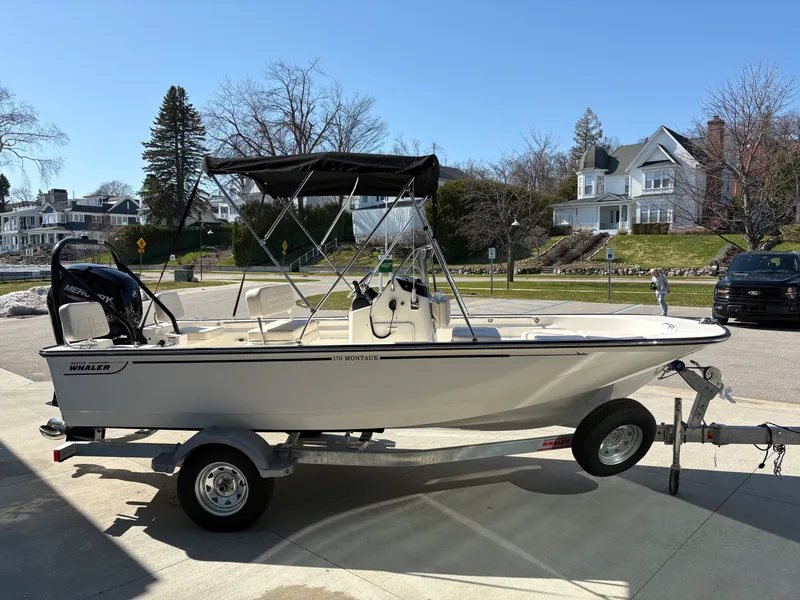 Slide: The Image of Boston Whaler 170 Montauk 2026 - 4