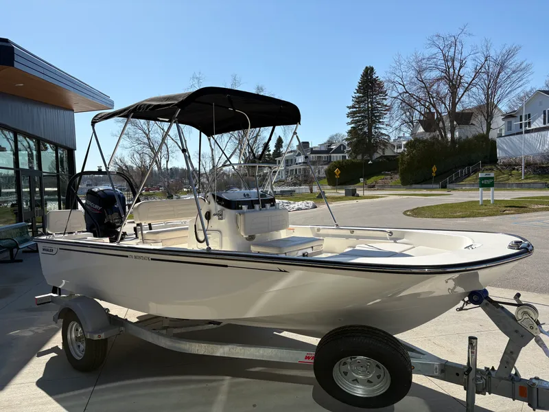 Slide: The Image of Boston Whaler 170 Montauk 2026 - 3