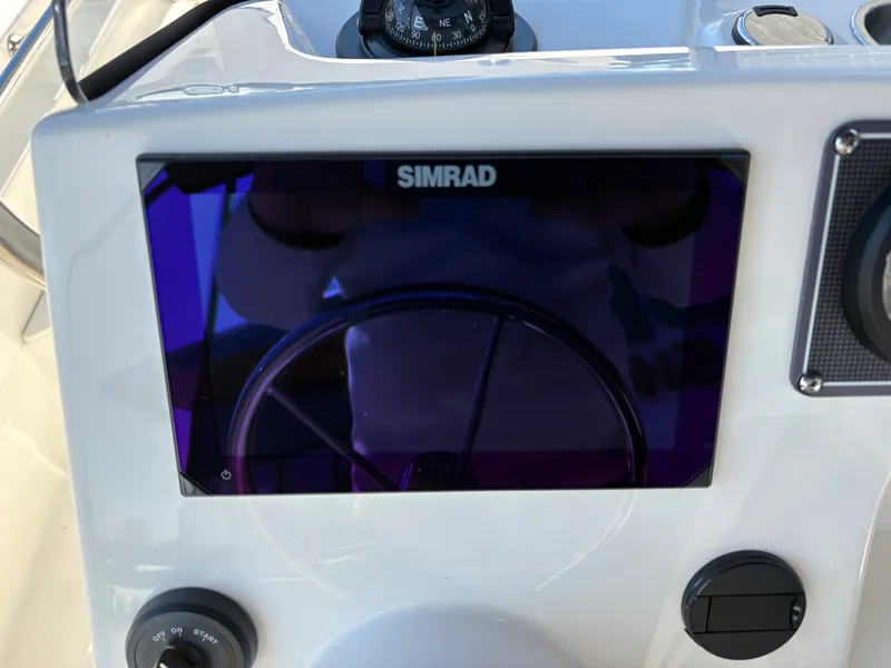 Slide: The Image of Boston Whaler 170 Montauk 2026 - 13