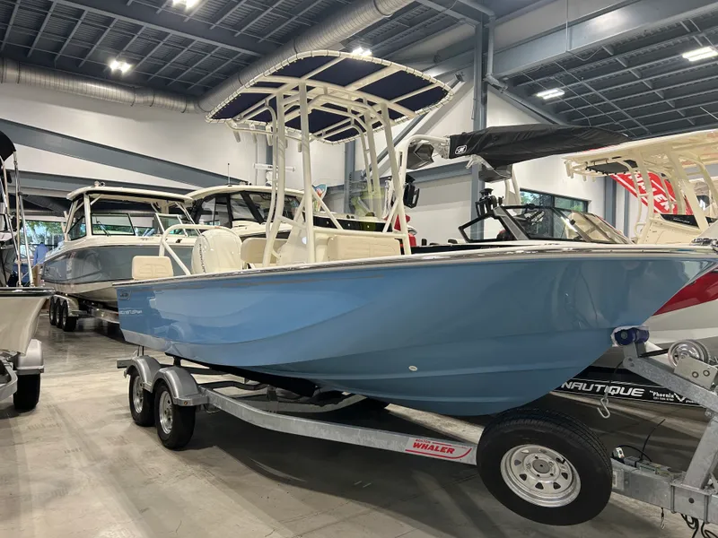 Slide: The Image of Boston Whaler Montauk 2026 - 17