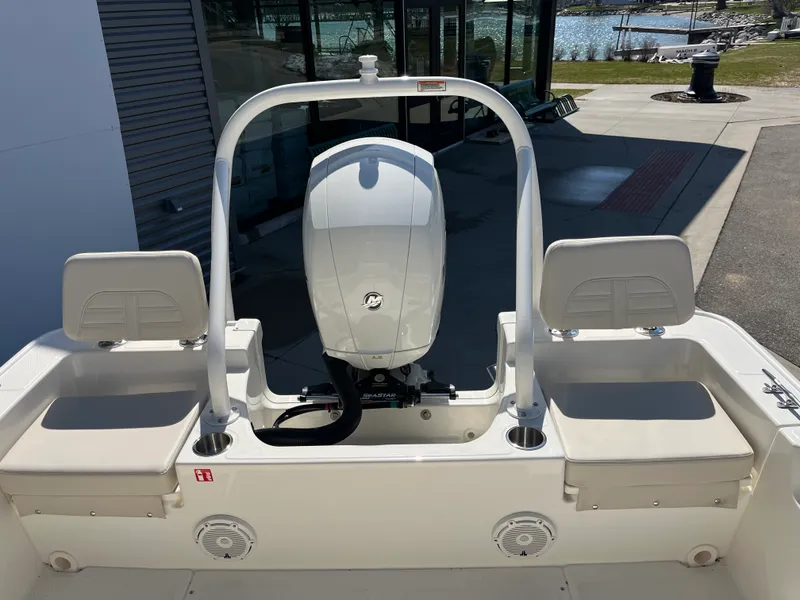 Slide: The Image of Boston Whaler Montauk 2026 - 3