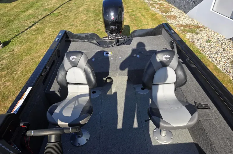 Slide: The Image of Crestliner Fish Hawk 2021 - 20