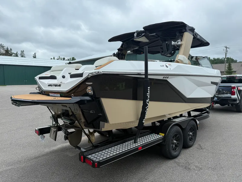 Slide: The Image of Nautique G23 2025 - 4
