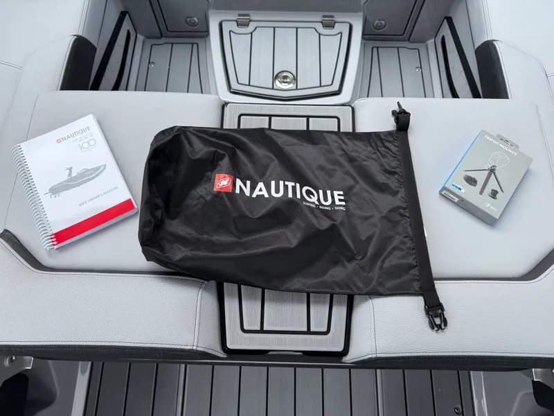 Slide: The Image of Nautique G23 2025 - 31