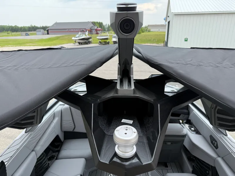 Slide: The Image of Nautique G23 2025 - 26