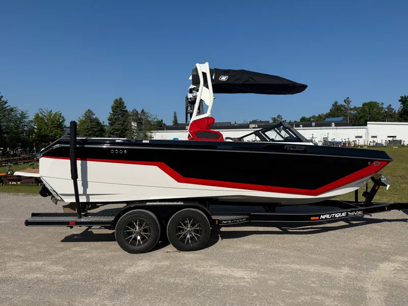 Slide: The Image of Nautique GS22 2025 - 6