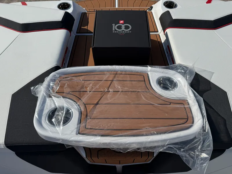 Slide: The Image of Nautique GS22 2025 - 23