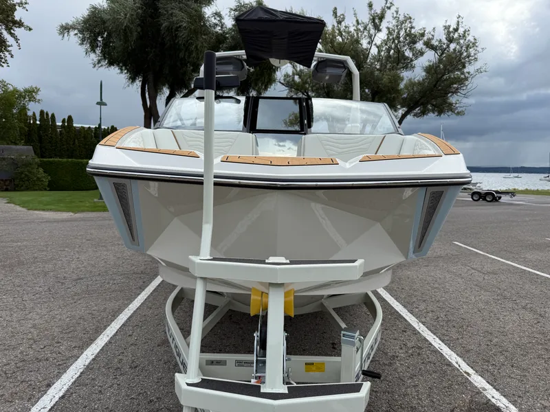 Slide: The Image of Nautique G23 2026 - 8