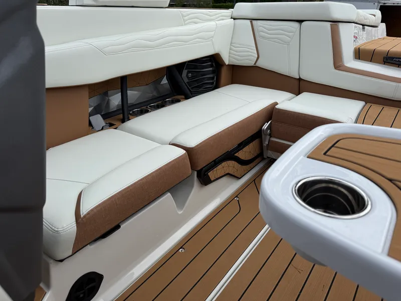 Slide: The Image of Nautique G23 2026 - 11