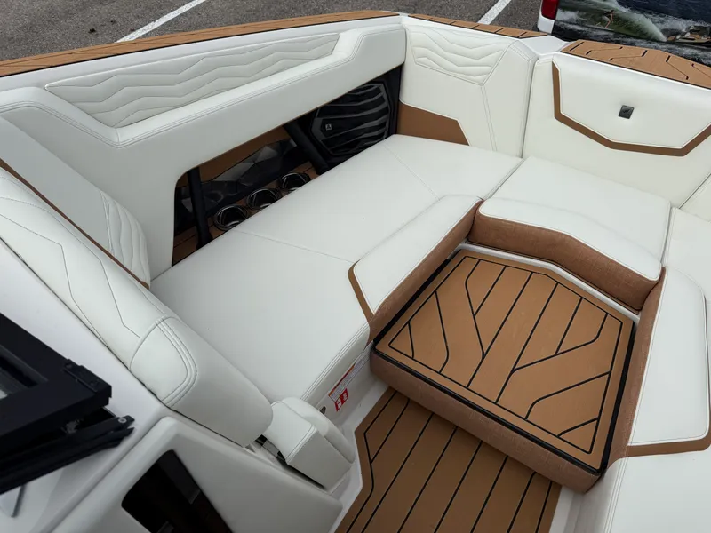 Slide: The Image of Nautique G23 2026 - 20