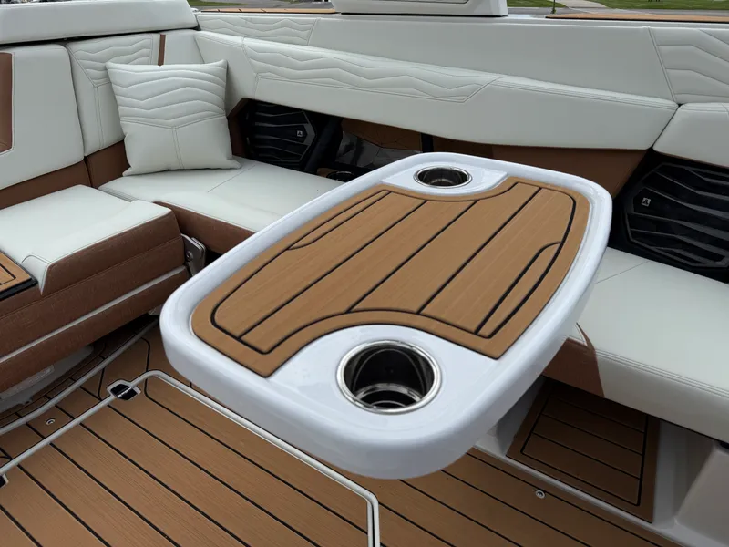 Slide: The Image of Nautique G23 2026 - 13