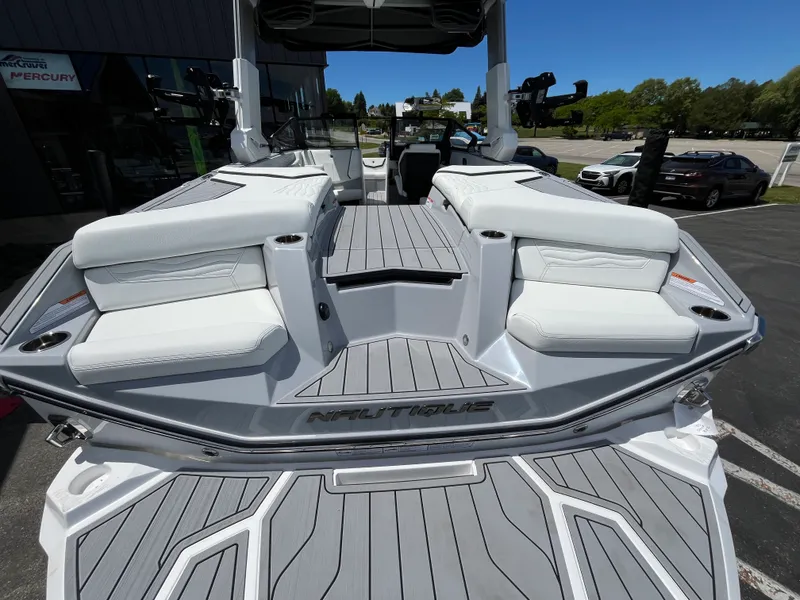Slide: The Image of Nautique G23 2026 - 32