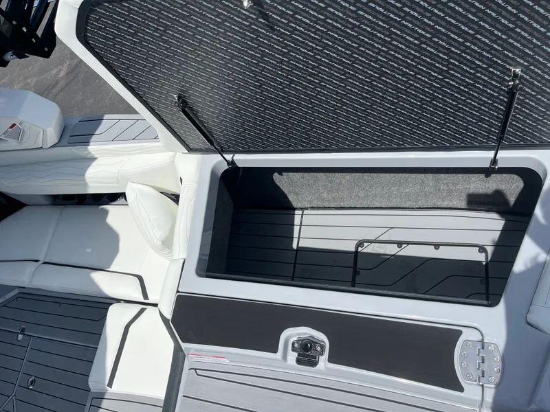 Slide: The Image of Nautique G23 2026 - 26