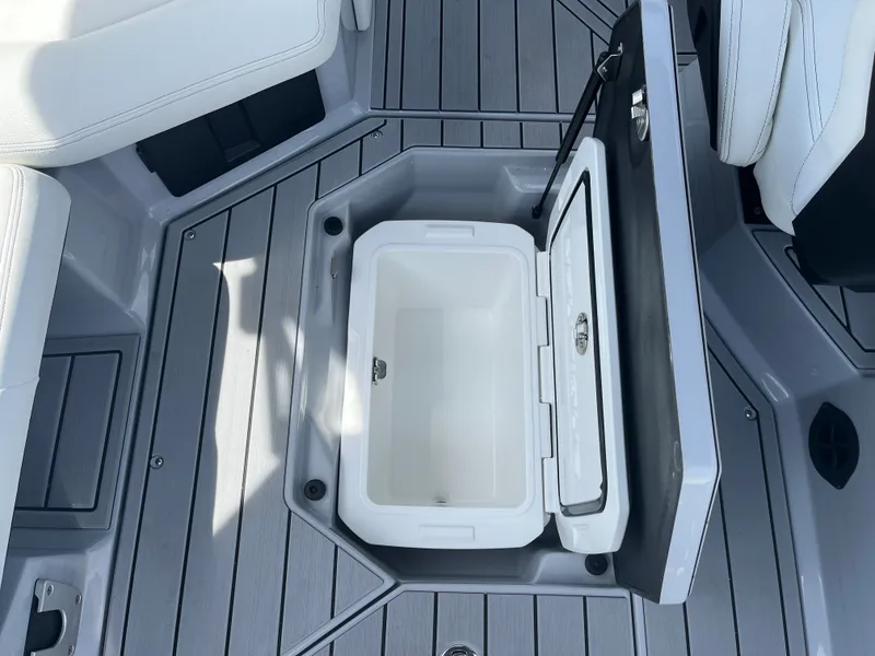 Slide: The Image of Nautique G23 2026 - 14