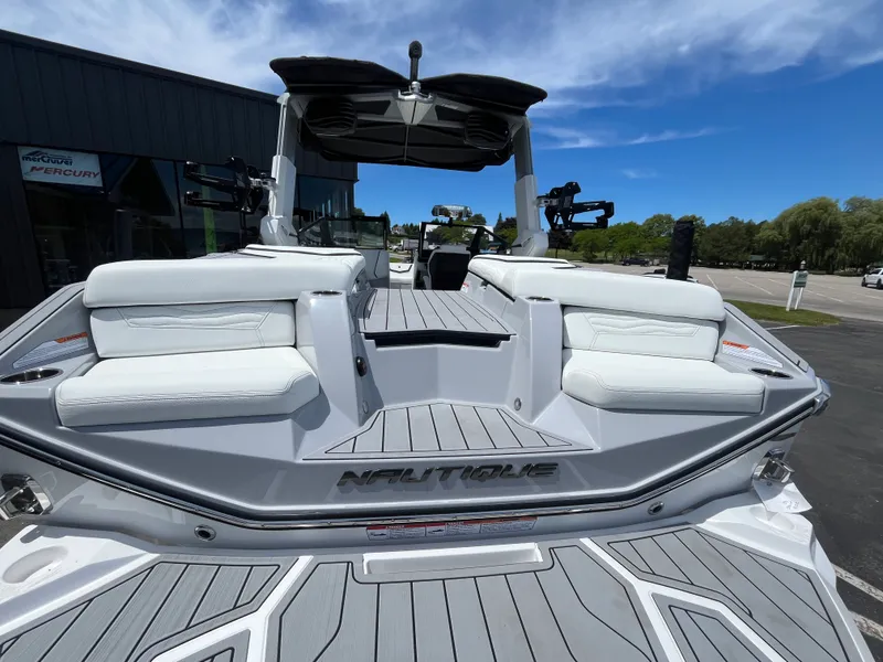 Slide: The Image of Nautique G23 2026 - 9