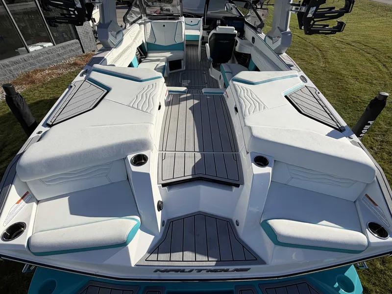 Slide: The Image of Nautique G23 2026 - 8