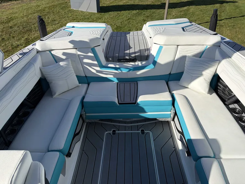 Slide: The Image of Nautique G23 2026 - 15