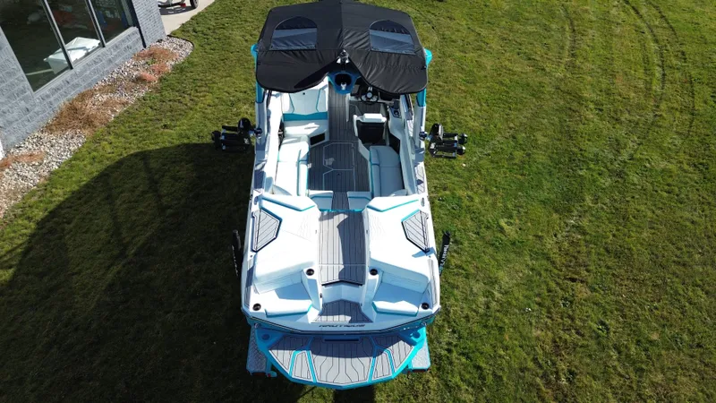 Slide: The Image of Nautique G23 2026 - 1