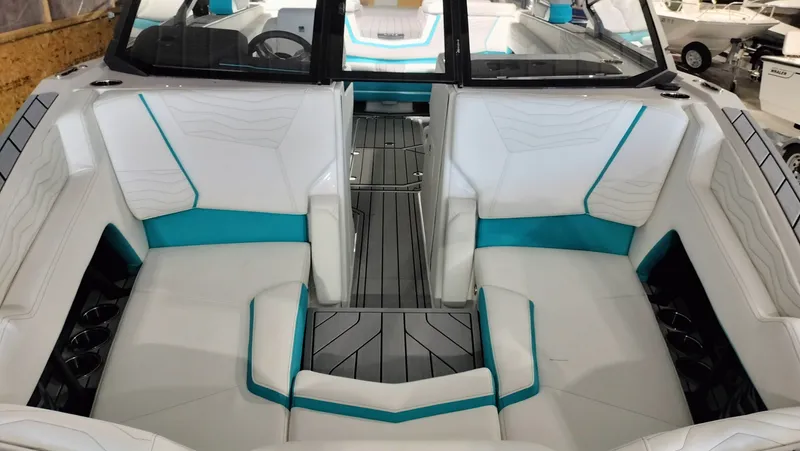 Slide: The Image of Nautique G23 2026 - 12